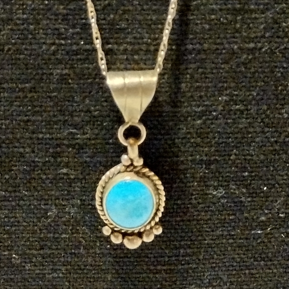 Native sterling Skee signed turquoise necklace - Picture 6 of 16